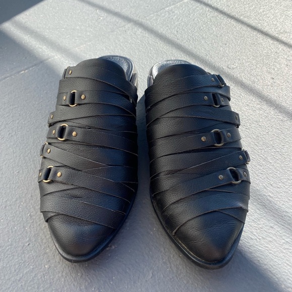 Kelsi Dagger Shoes - Kelsi Dagger Brooklyn Slides 6.5